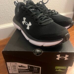 Under Armour Black Running Shoes New in box